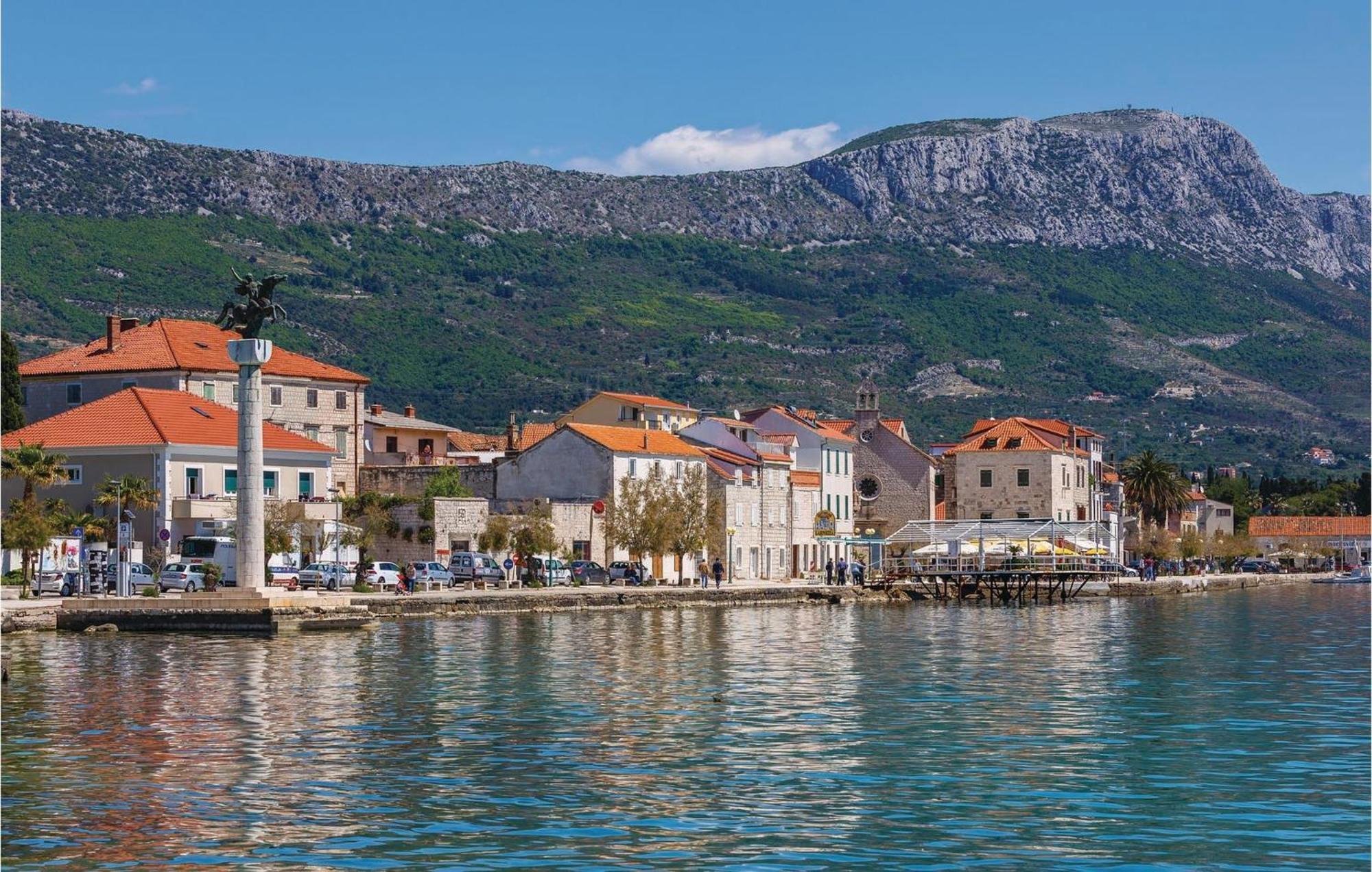 Stunning Apartment In Kastel Stari With Wifi Kaštela Exterior foto